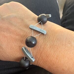 Hand Crafted Floating Beads Black & Gray/Silver Beaded Men's Bracelet